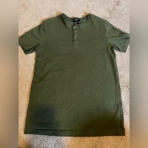 Men’s forever 21 tee army green